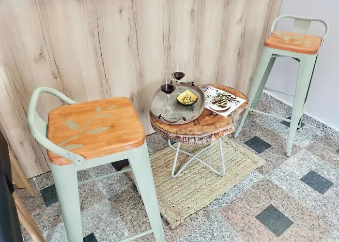 Apartamentos Los Jardines& Parking