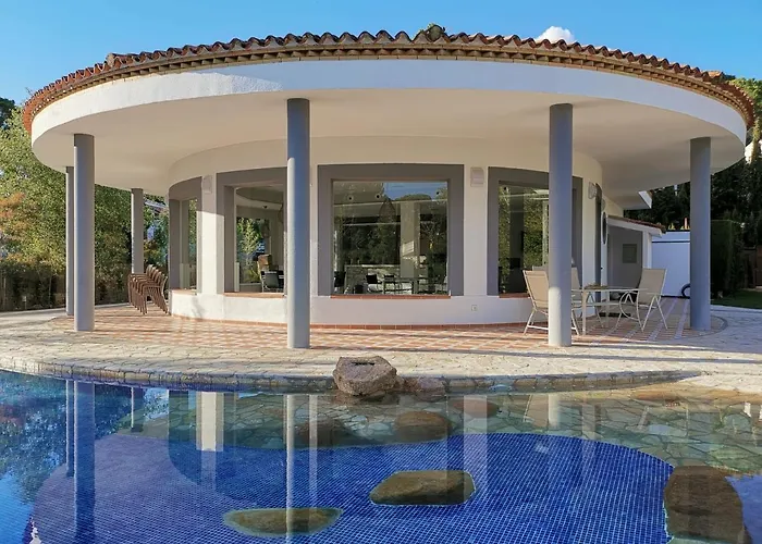 Casa Orilla El Lago