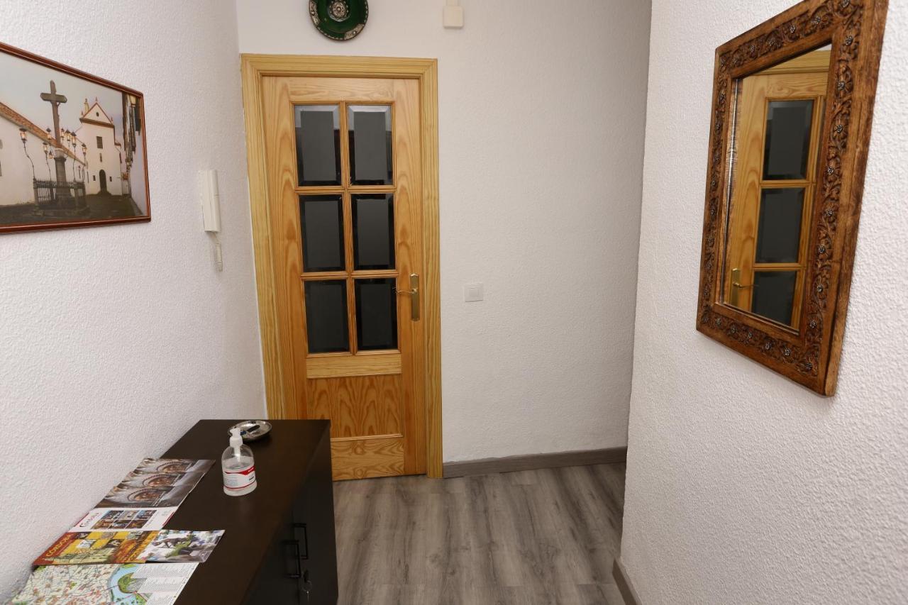 Apartamento Calle San Basilio - Patios. Aparcamiento Gratis *
