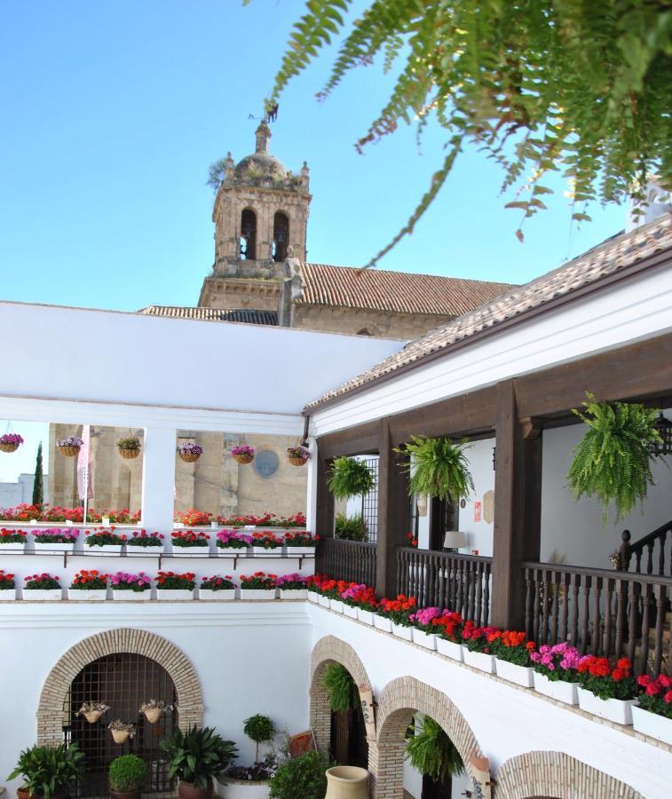 Apartahotel La De Pilar 3*