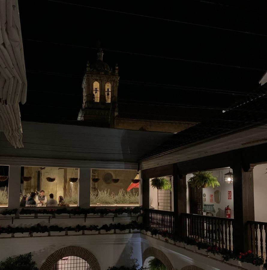 La De Pilar Apartahotel 3*