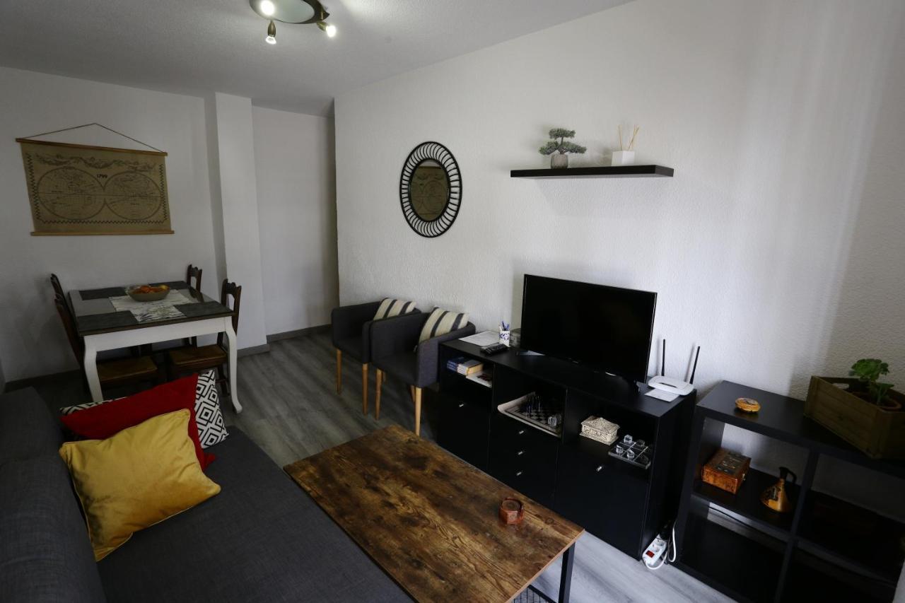 Calle San Basilio - Patios. Aparcamiento Gratis Apartamento Córdoba