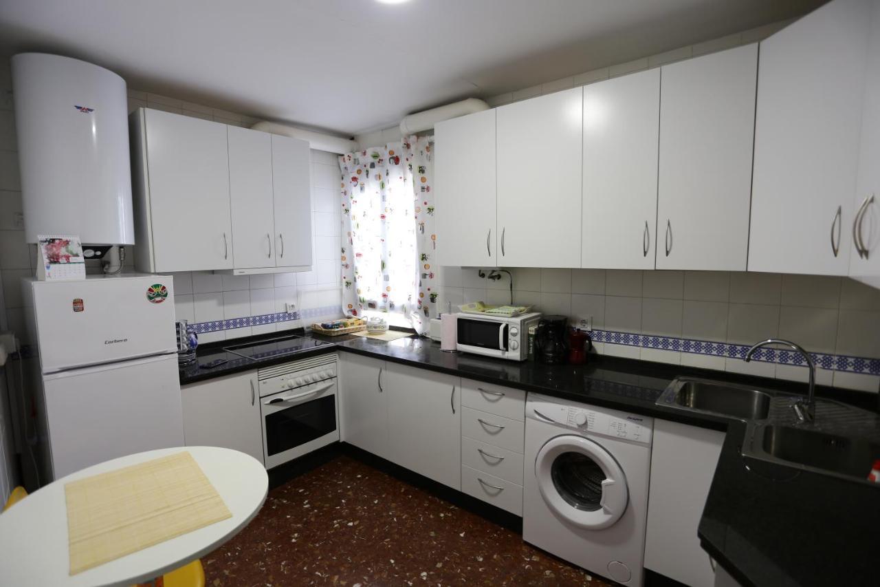 Apartamento Calle San Basilio - Patios. Aparcamiento Gratis *