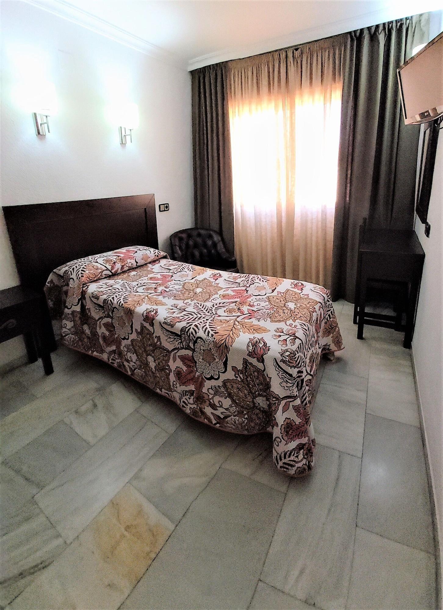 Hotel Averroes 3*