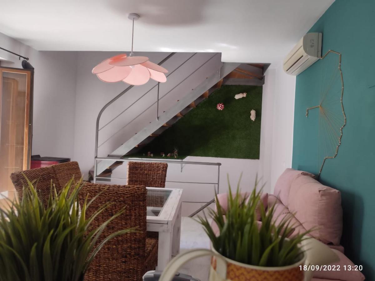 Encanto. Céntrico Tríplex Cerca De La Corredera Y Casco Antiguo. Apartamento