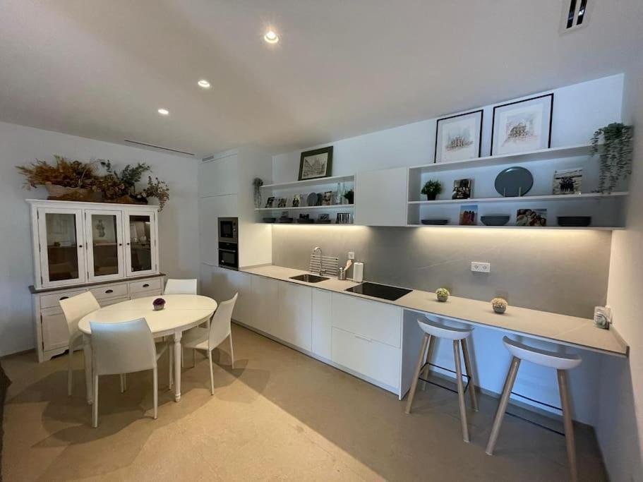 Con Jardin Y Piscina En Apartamento Córdoba