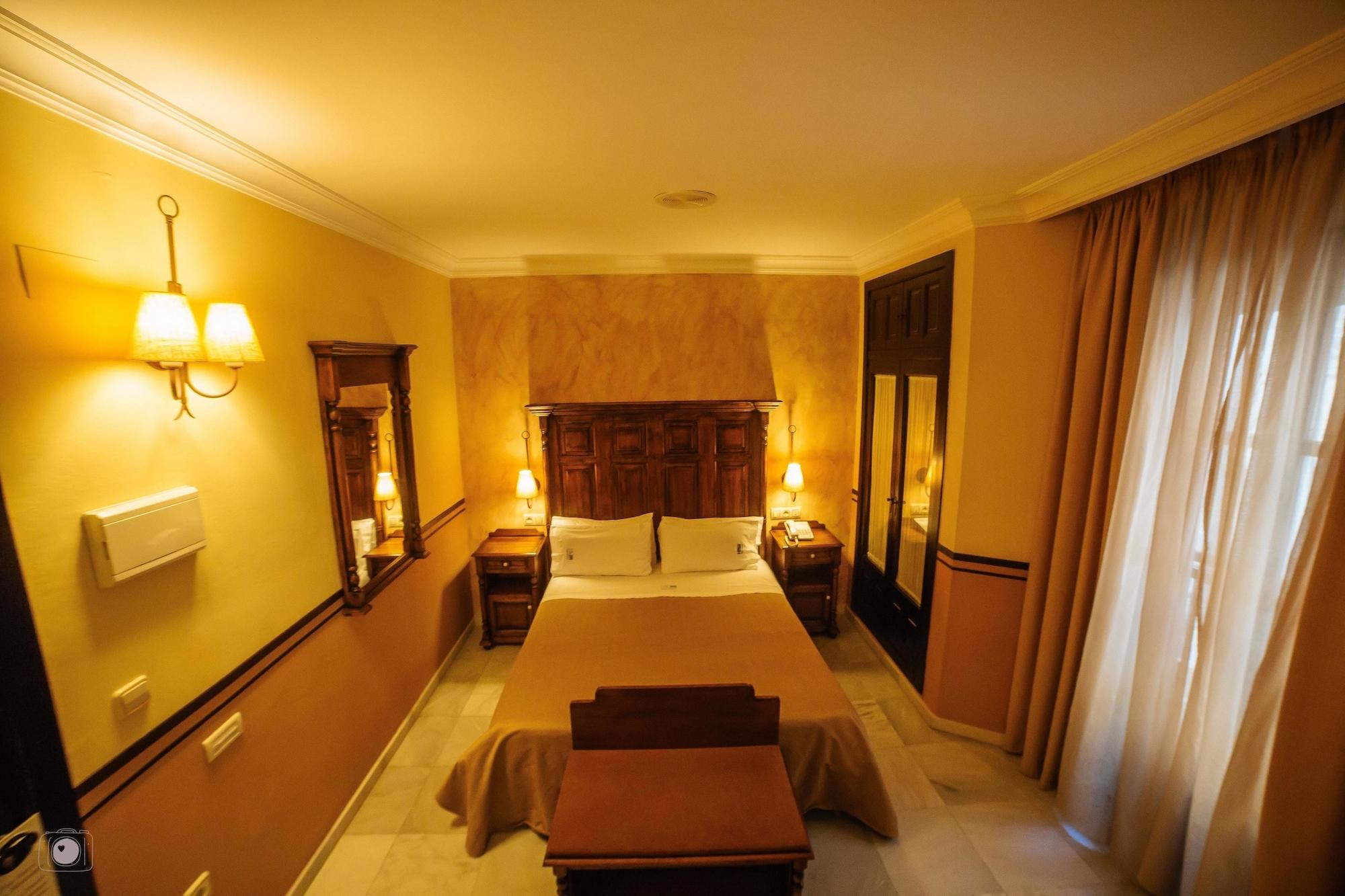Hotel De Vallina By Mira