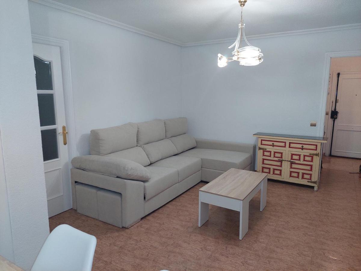 Apartamento Estacion A 3 Min Apartment *