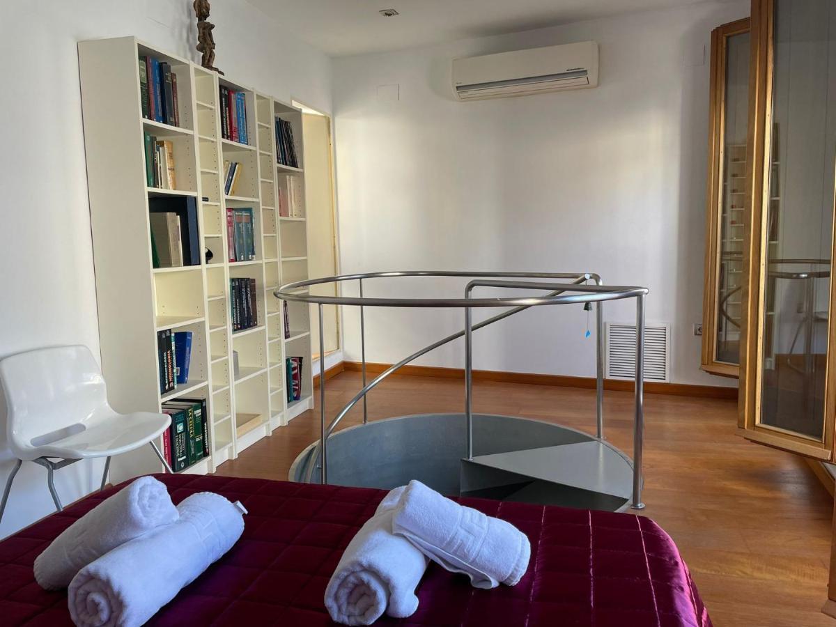 La Casa Del Pajaro Con Terraza Y Parking Gratuito Holiday home *