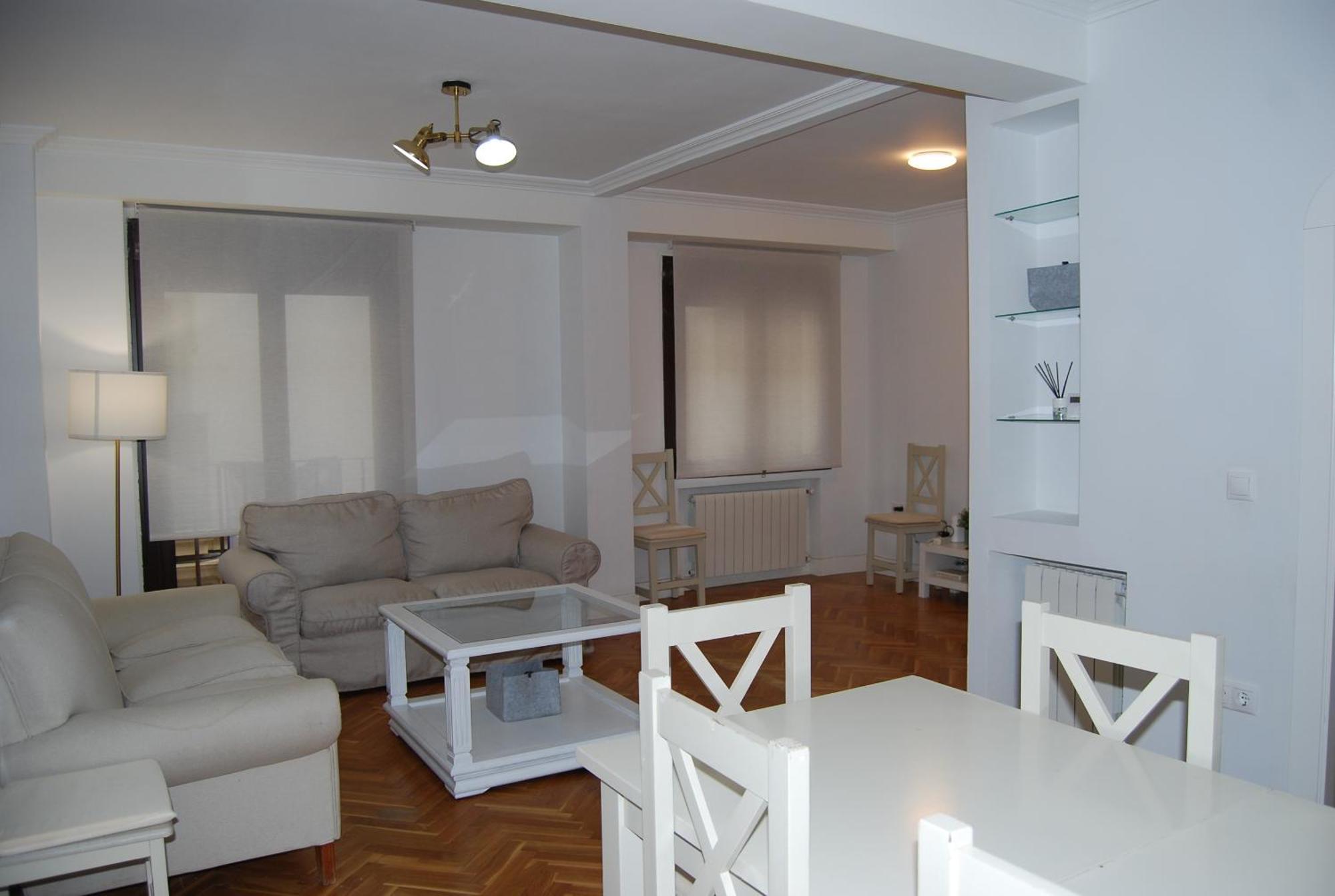 Nuevo Piso Céntrico Frente Mercado Victoria Apartamento