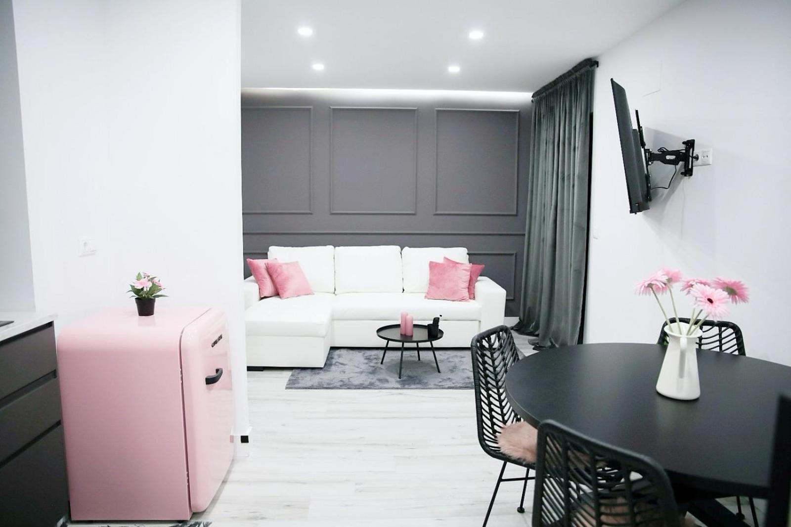 Apartamento Deluxe Lineros 34 Con Parking A 150 Mts *