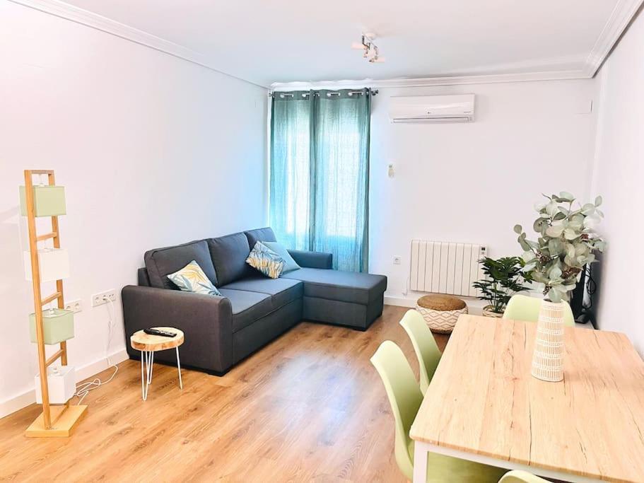 Apartment Antala - Enrique Redel