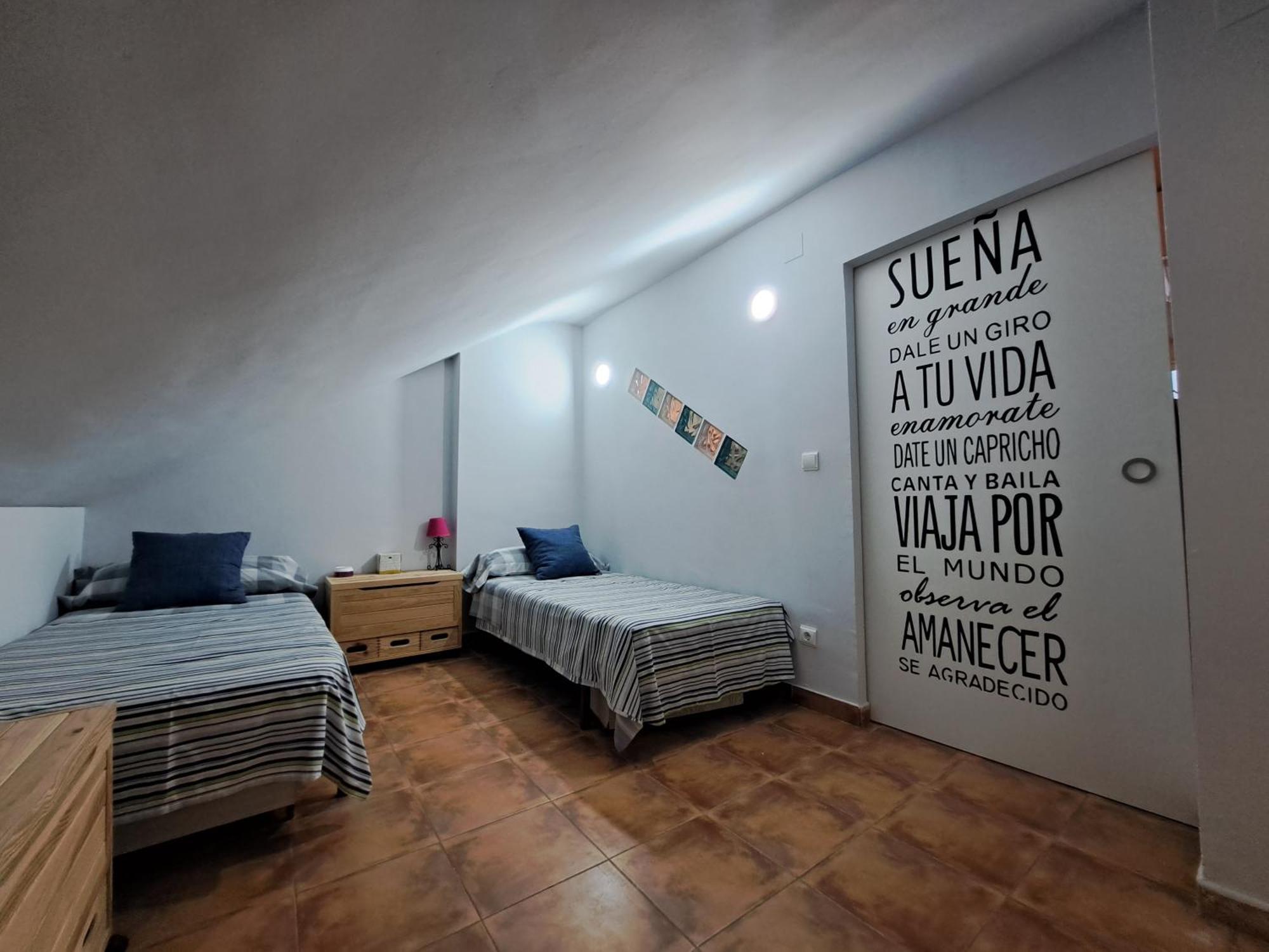 Apartamento 40m2 Con Terraza Chillout De 20m2 Totalmente Equipado En Casco Historico