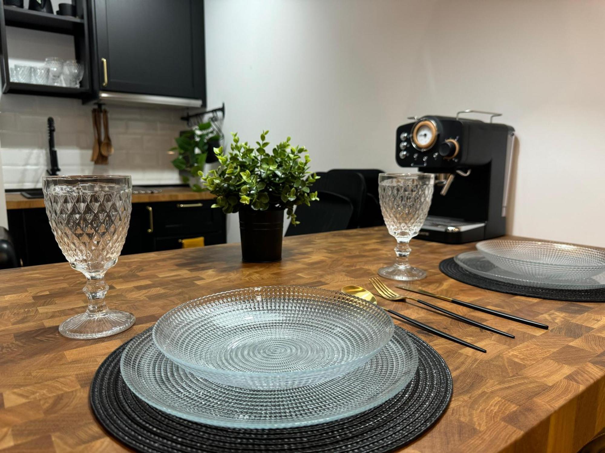 Deluxe Lajuderia Con Parking Gratis Apartamento