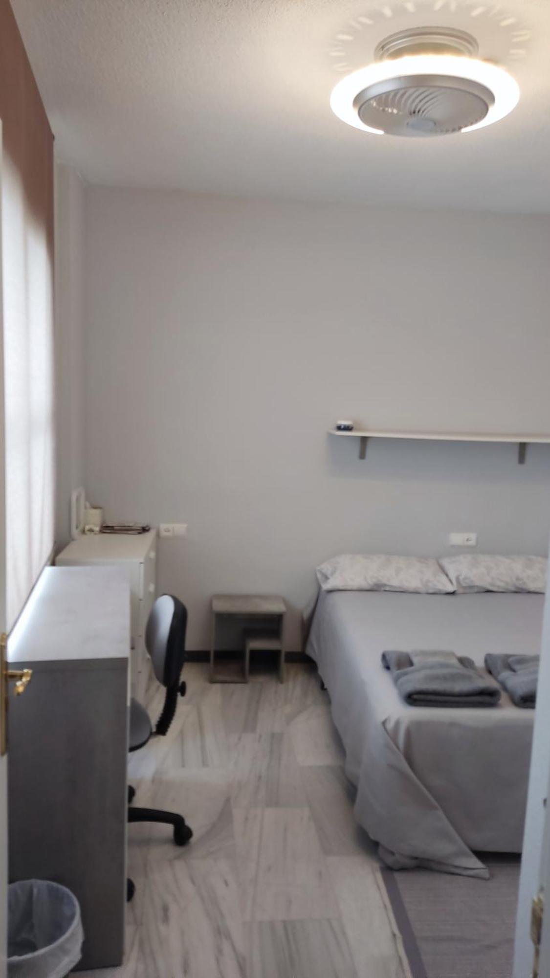 Doble Con Bano Privado En Casa Clara Homestay Cordoba