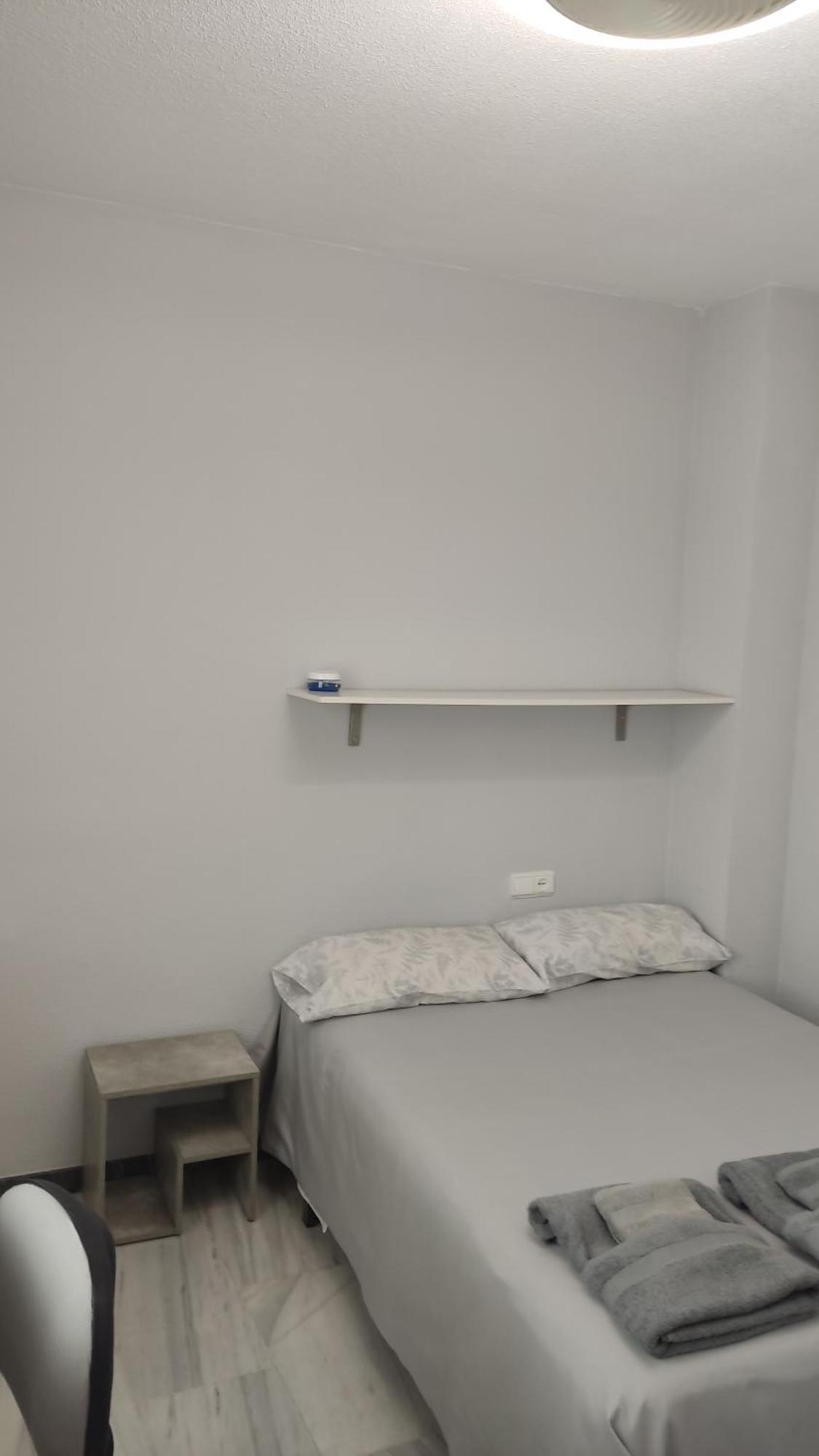 Homestay Doble Con Bano Privado En Casa Clara Cordoba