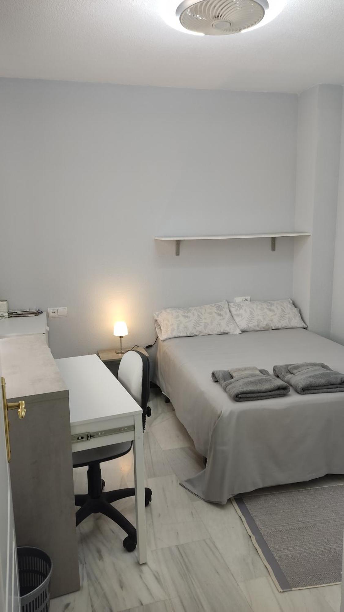 Homestay Doble Con Bano Privado En Casa Clara *
