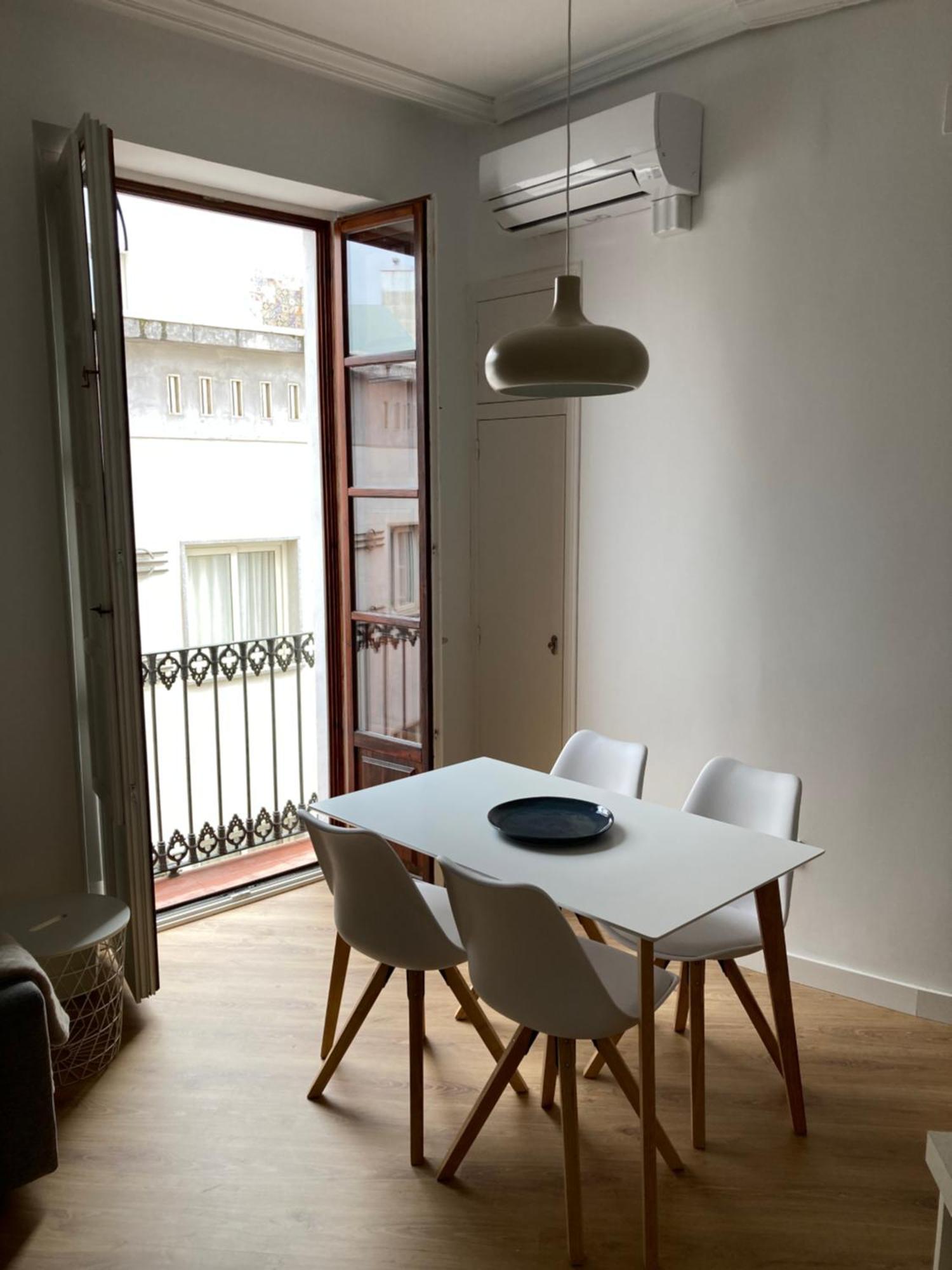Apartamento Eduardo Dato 9 *