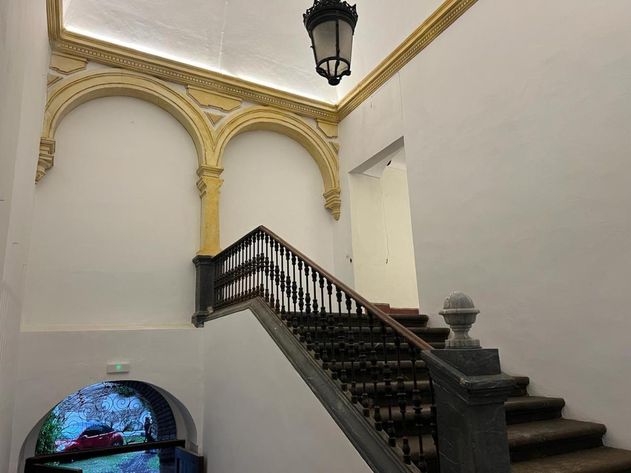 Hotel Palacio De Angulo Casa Historica En El Centro De