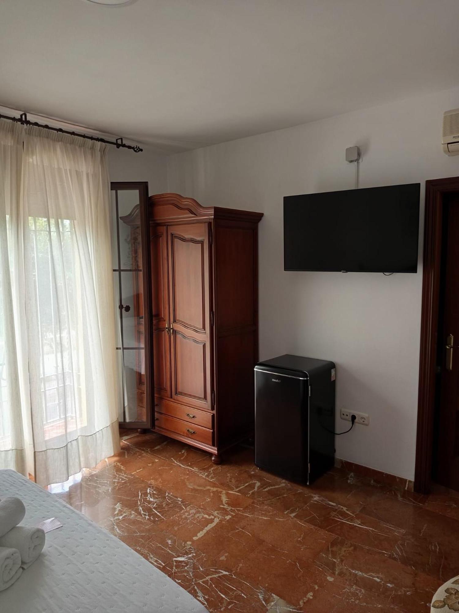 Hotel La Ribera 2*