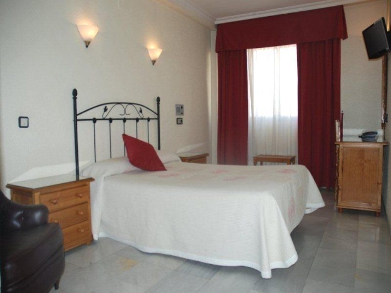 Hotel Averroes 3*