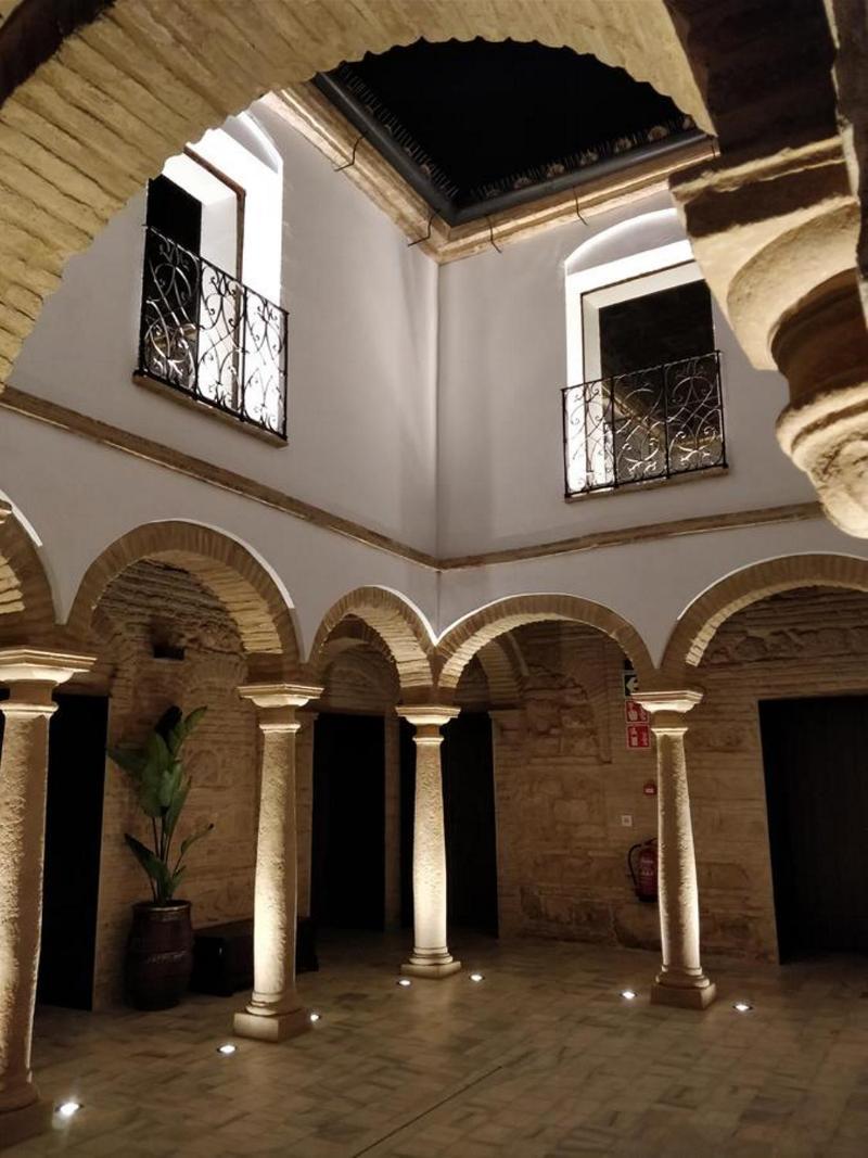 Patios Del Orfebre Pensión