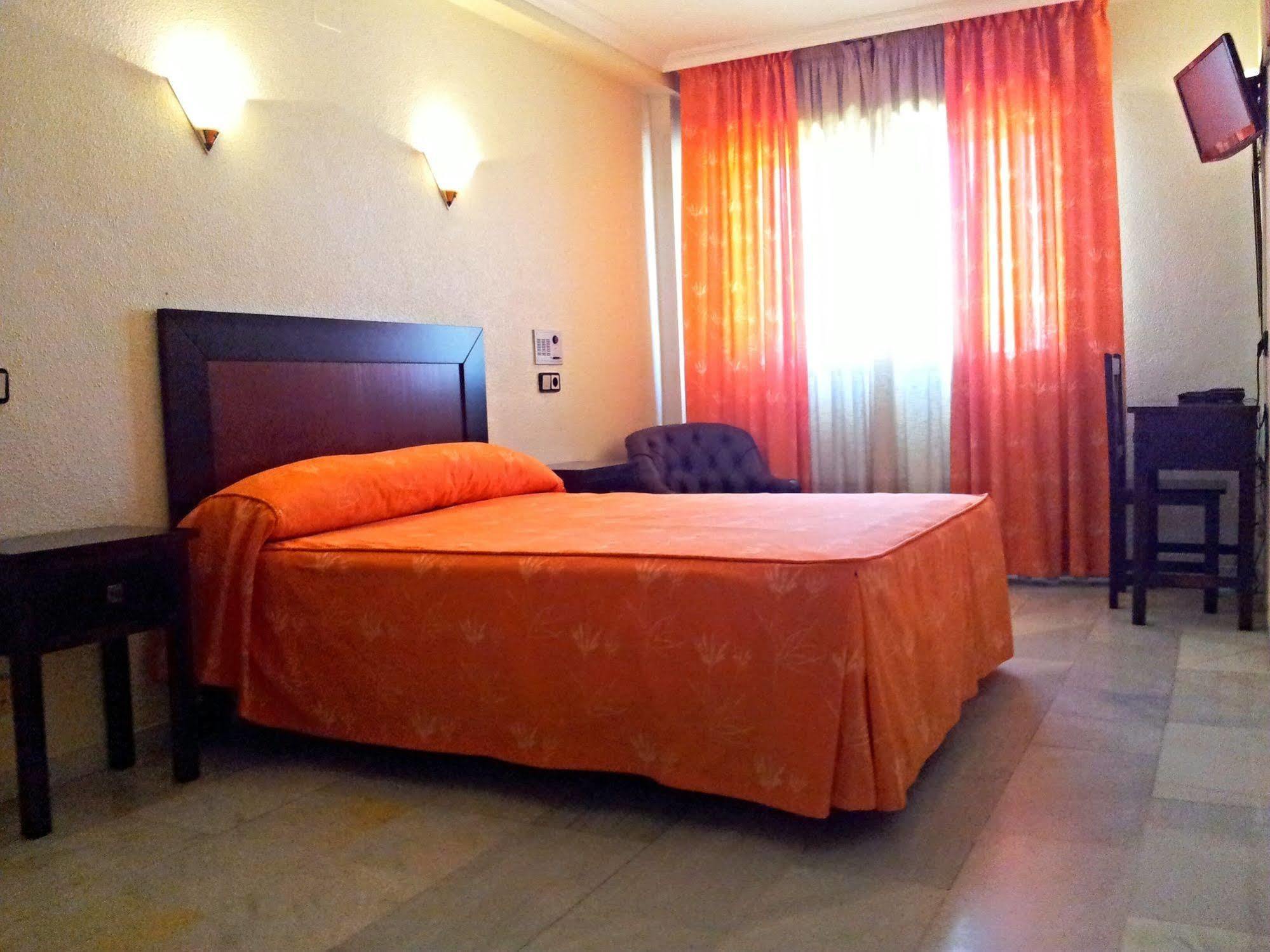 Averroes 3*