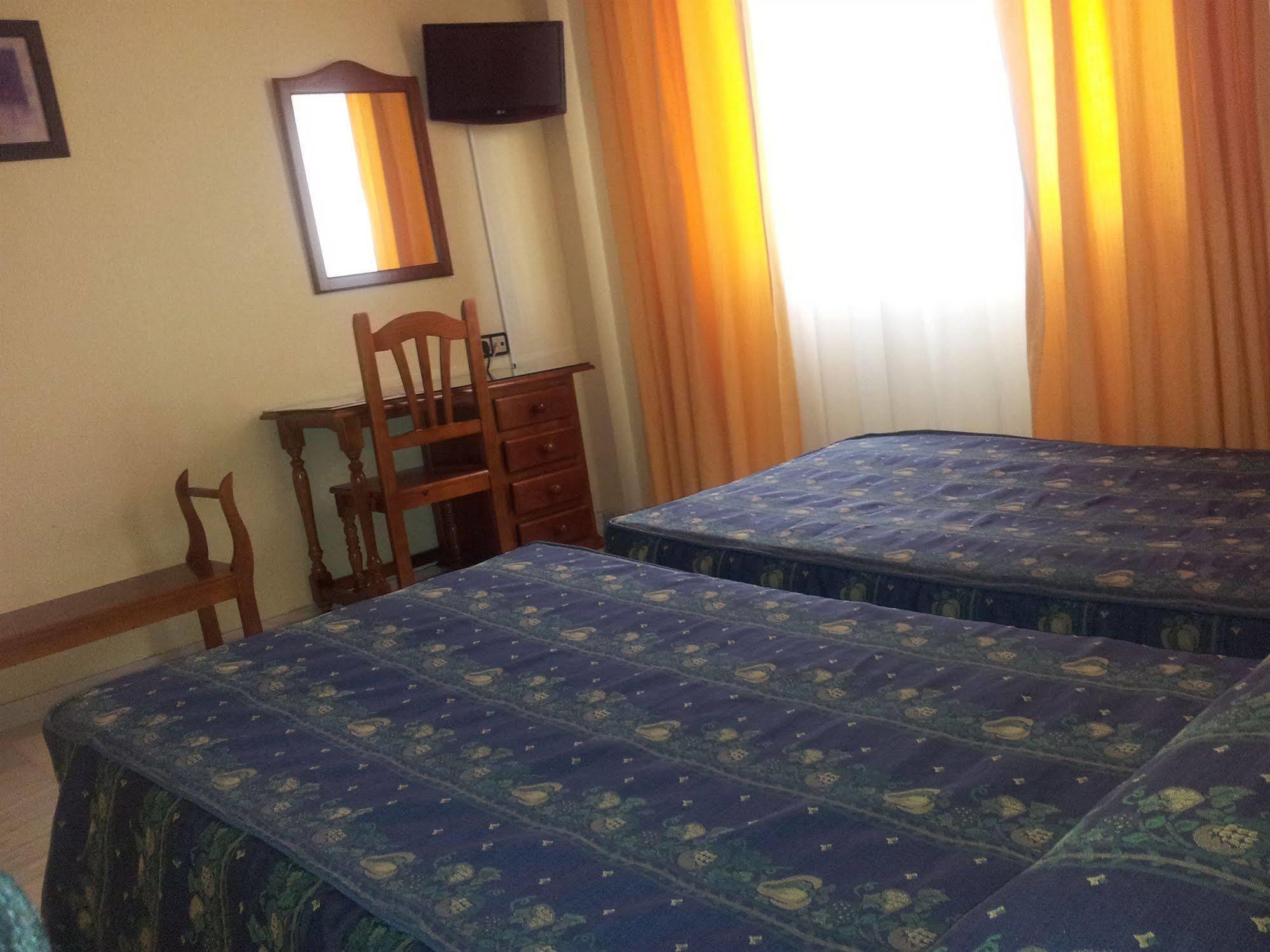Averroes 3*