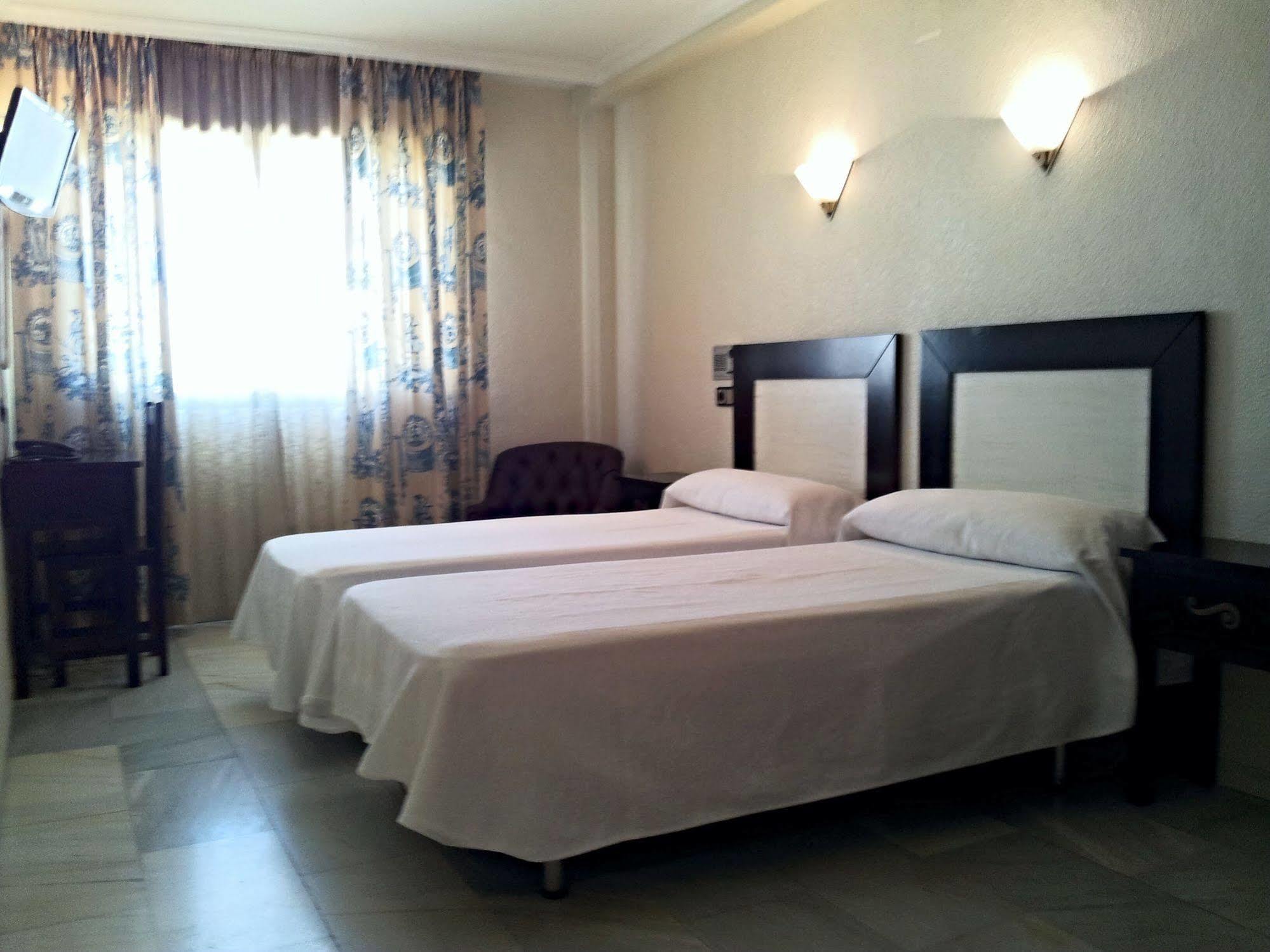 Averroes Hotel 3*