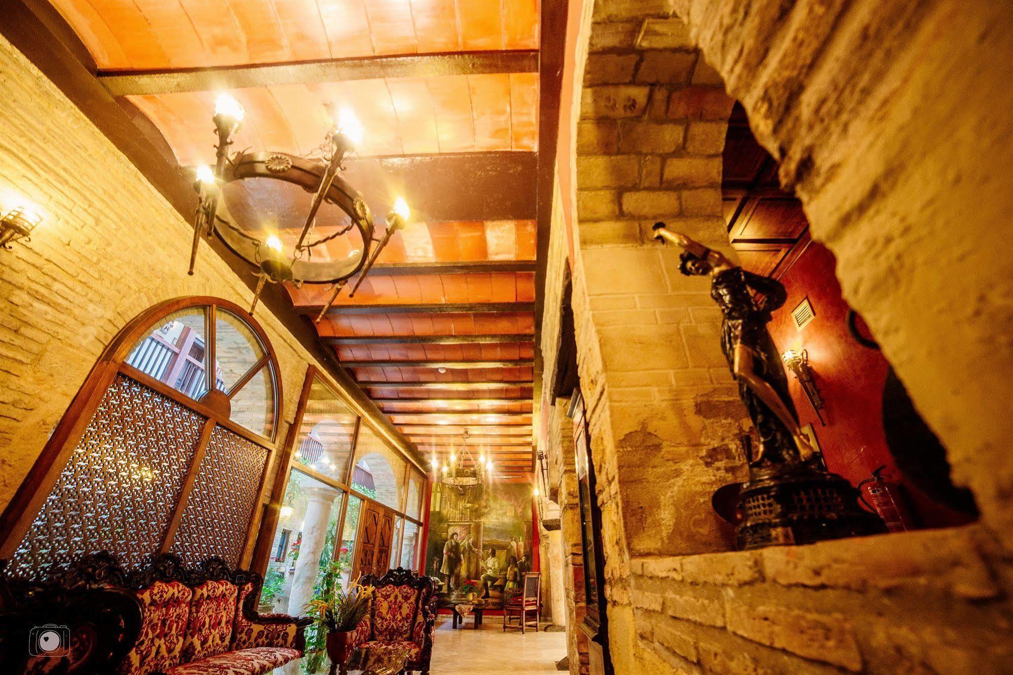 De Vallina By Mira Hotel