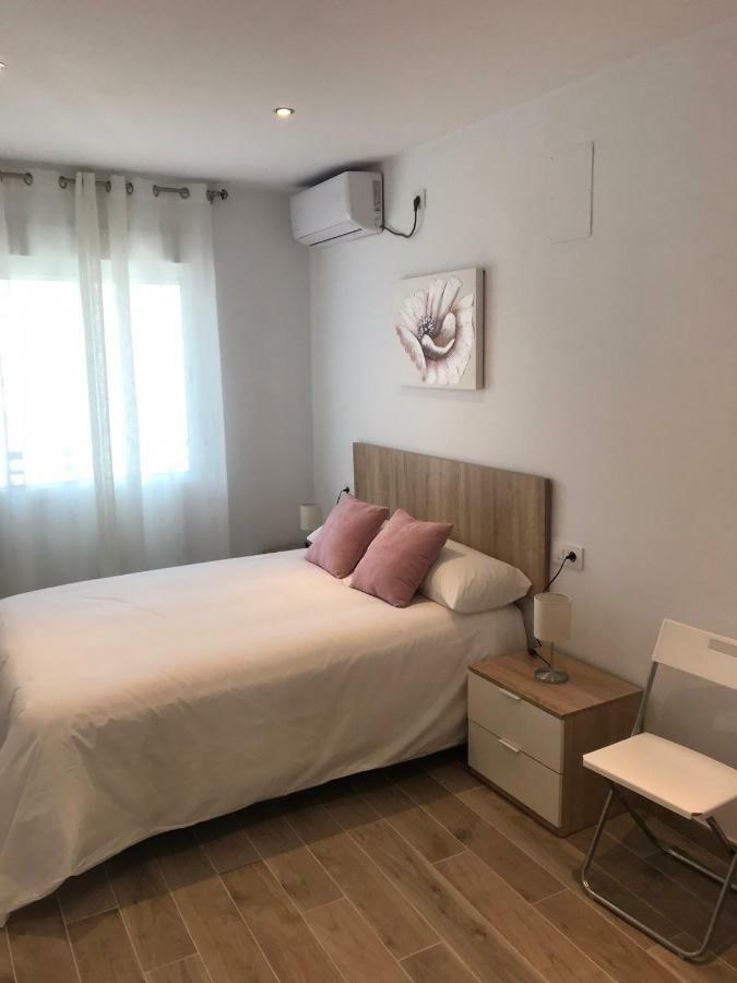 Apart. Junto A Parque Ciudad Jardin Apartment *