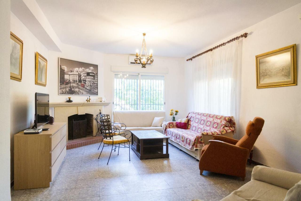 Fantástico Chalet Con Piscina En Avenida Del Brillante Сasa de vacaciones