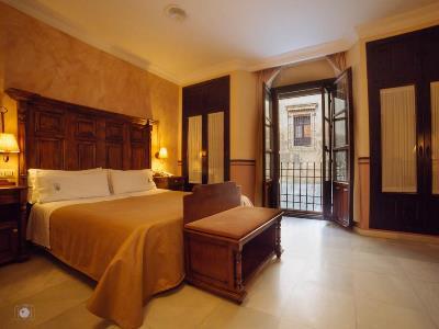 Hotel De Vallina By Mira 3*