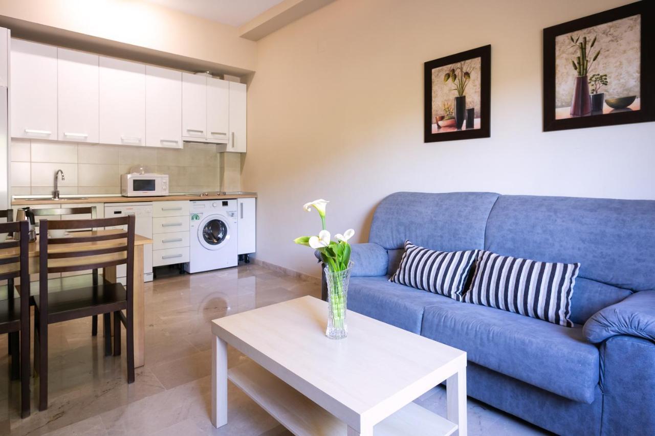 Turisticos La Castilleja Apartment *