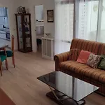 Muy Centrico, A 8 Min Del Ave Andando, Reformado.