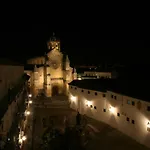 Patio De Rivas Y Palma