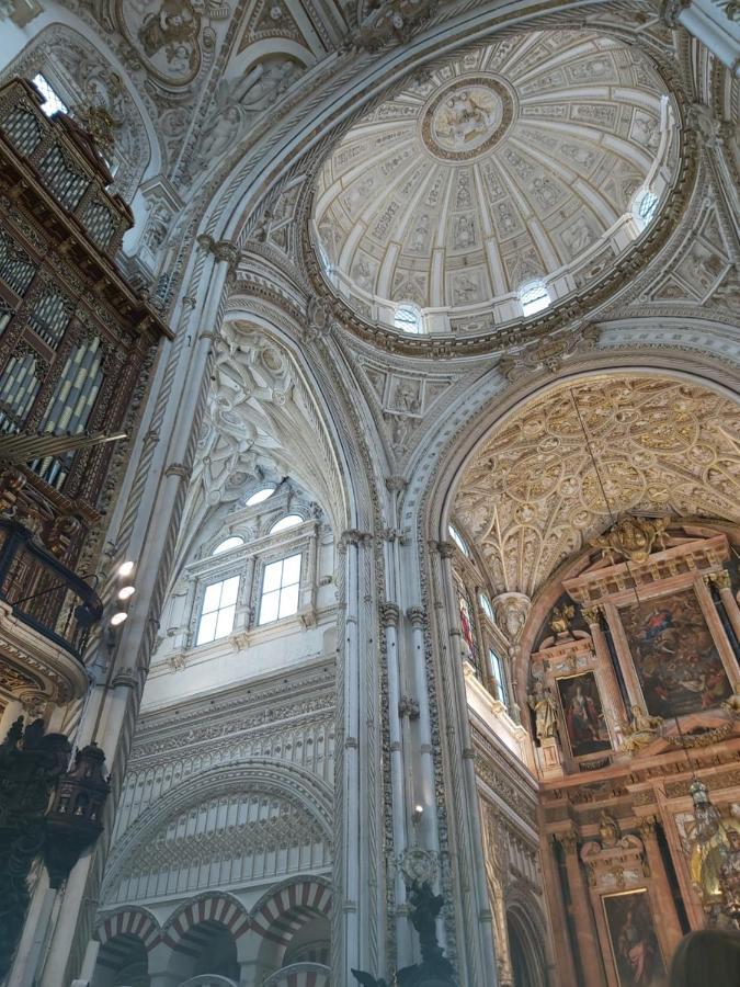 A 20 Metros De La Mezquita Catedral ,apartamentos Turistico Cespedes 5 *