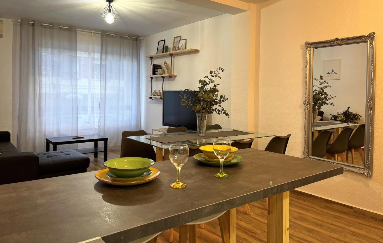 Palace Apartment *