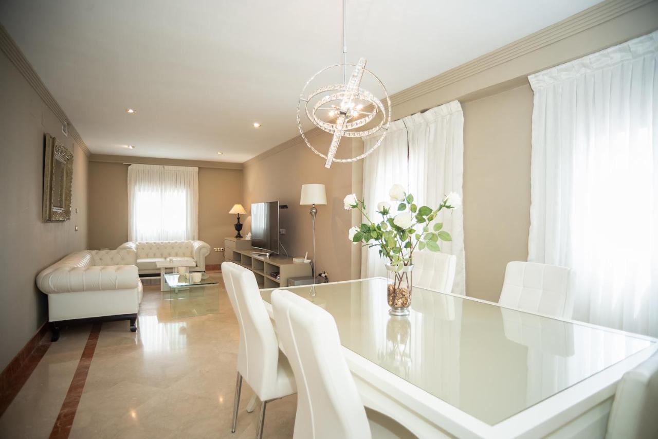 Deanes Apartment