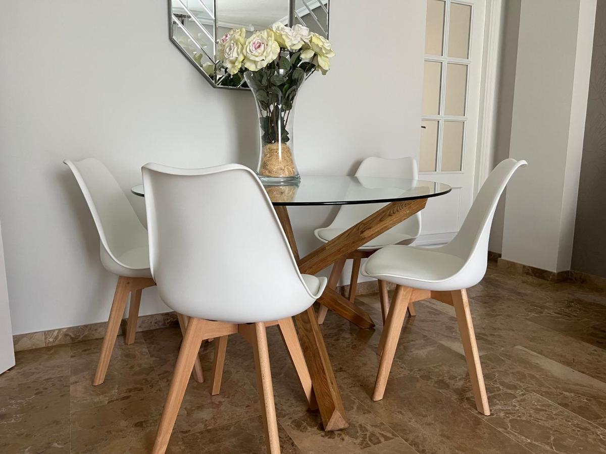 Apartamento La Calahorra Con Parking Gratuito Córdoba