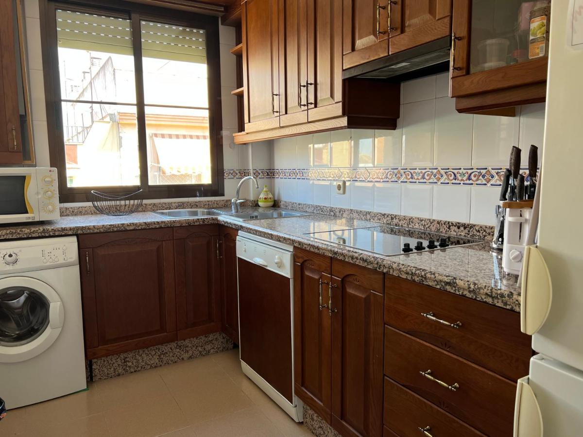 Apartamento La Calahorra Con Parking Gratuito Apartamento