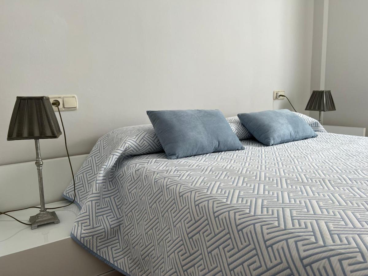 Apartamento La Calahorra Con Parking Gratuito Córdoba