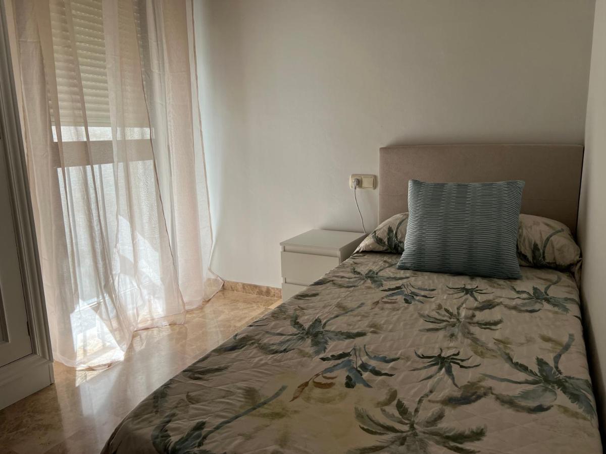 Apartamento La Calahorra Con Parking Gratuito Apartamento Córdoba
