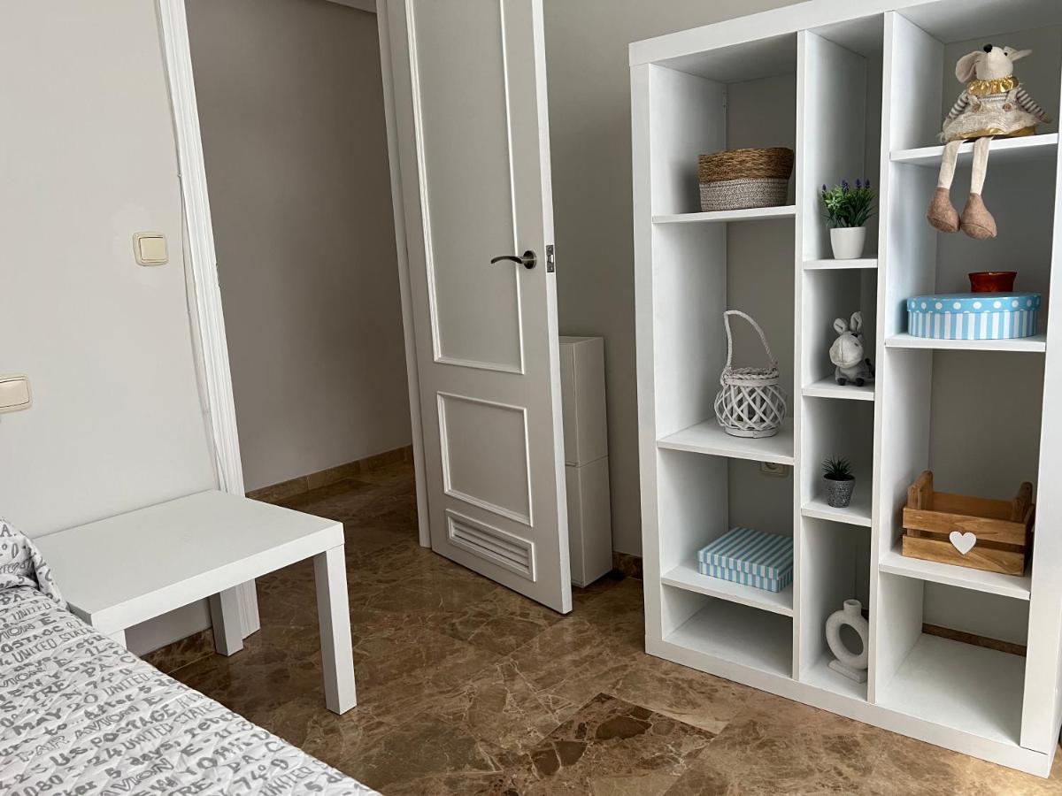 Apartamento La Calahorra Con Parking Gratuito * Córdoba