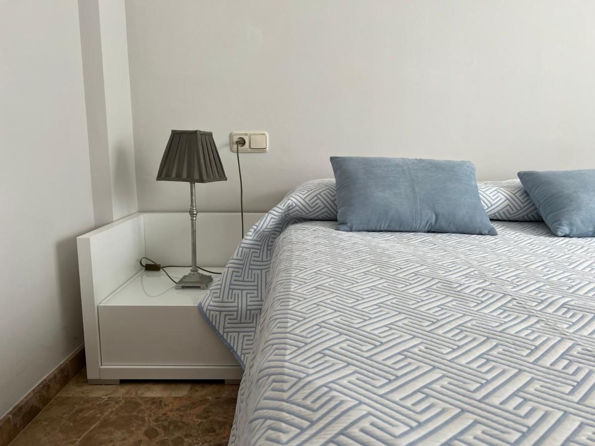 Apartamento La Calahorra Con Parking Gratuito Córdoba