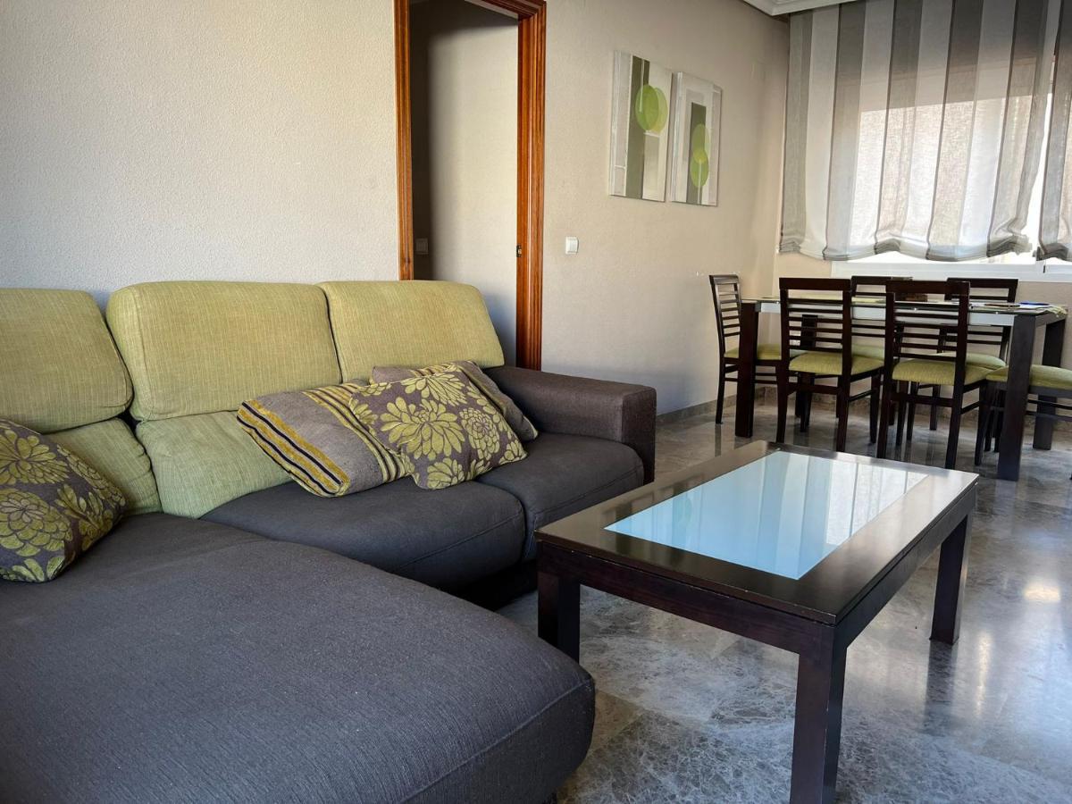 Piso Familiar Con Perfecta Ubicación Apartamento