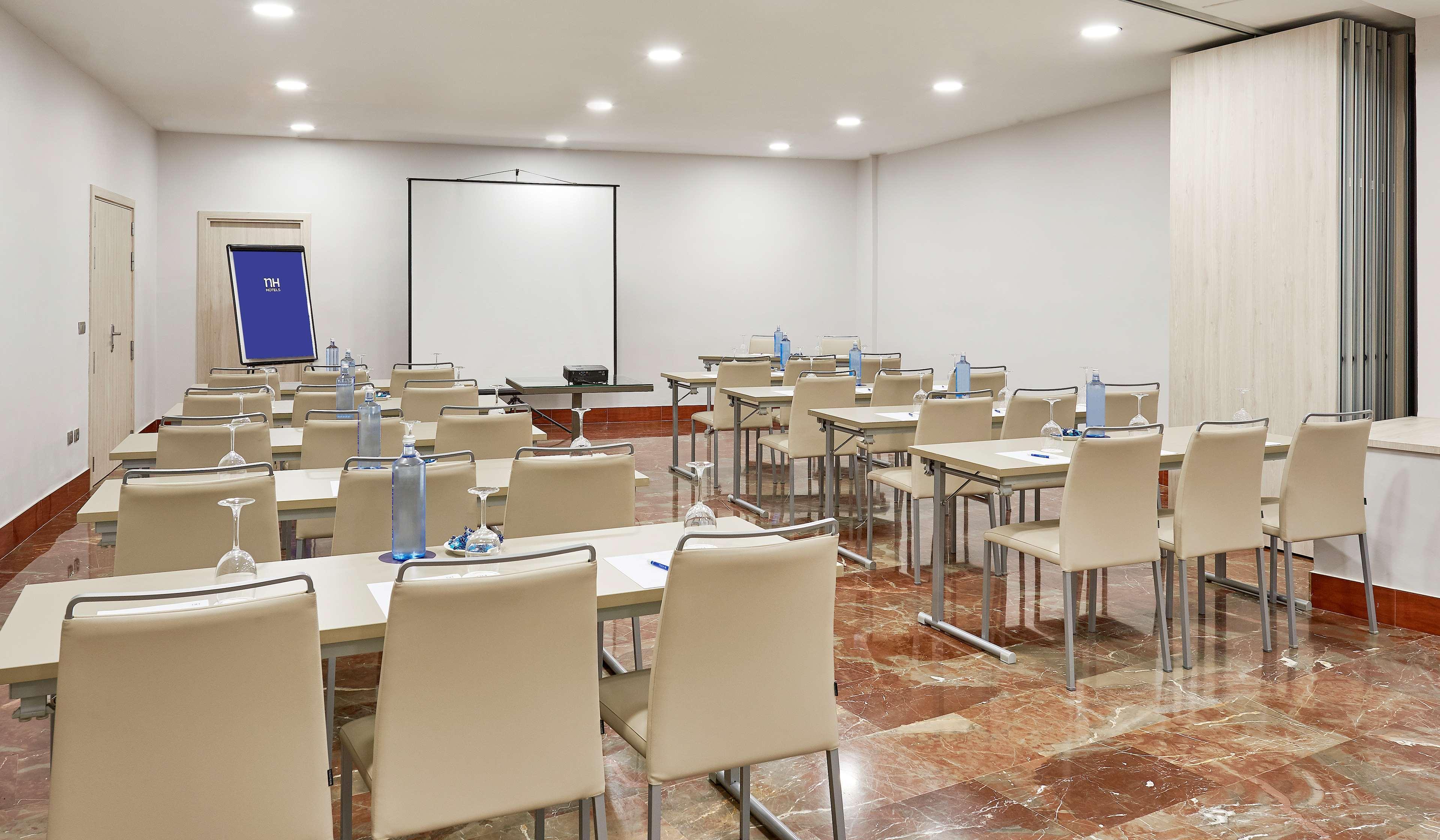 Hotel Nh Califa Cordoba
