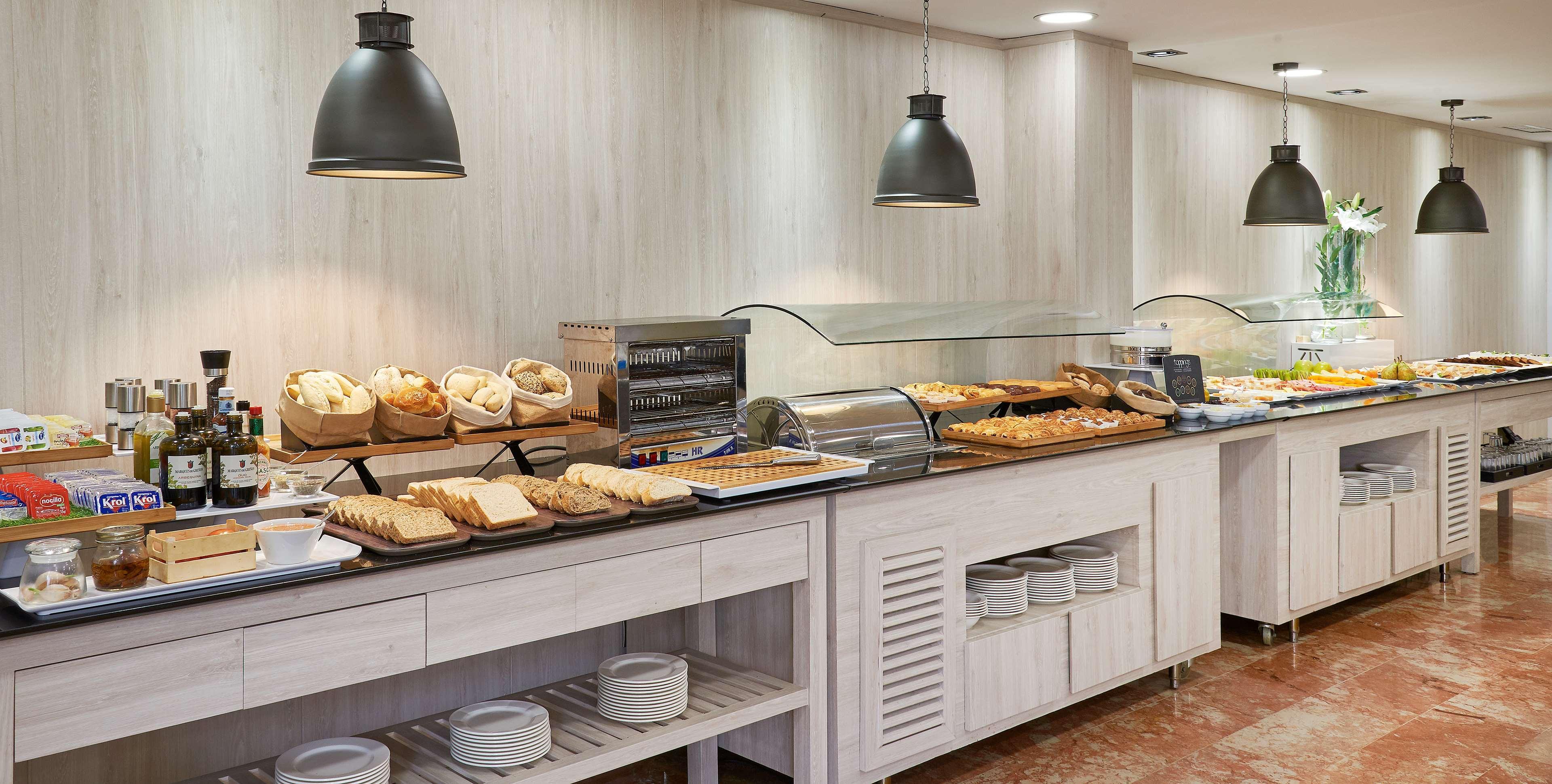 Hotel Nh Califa 4*