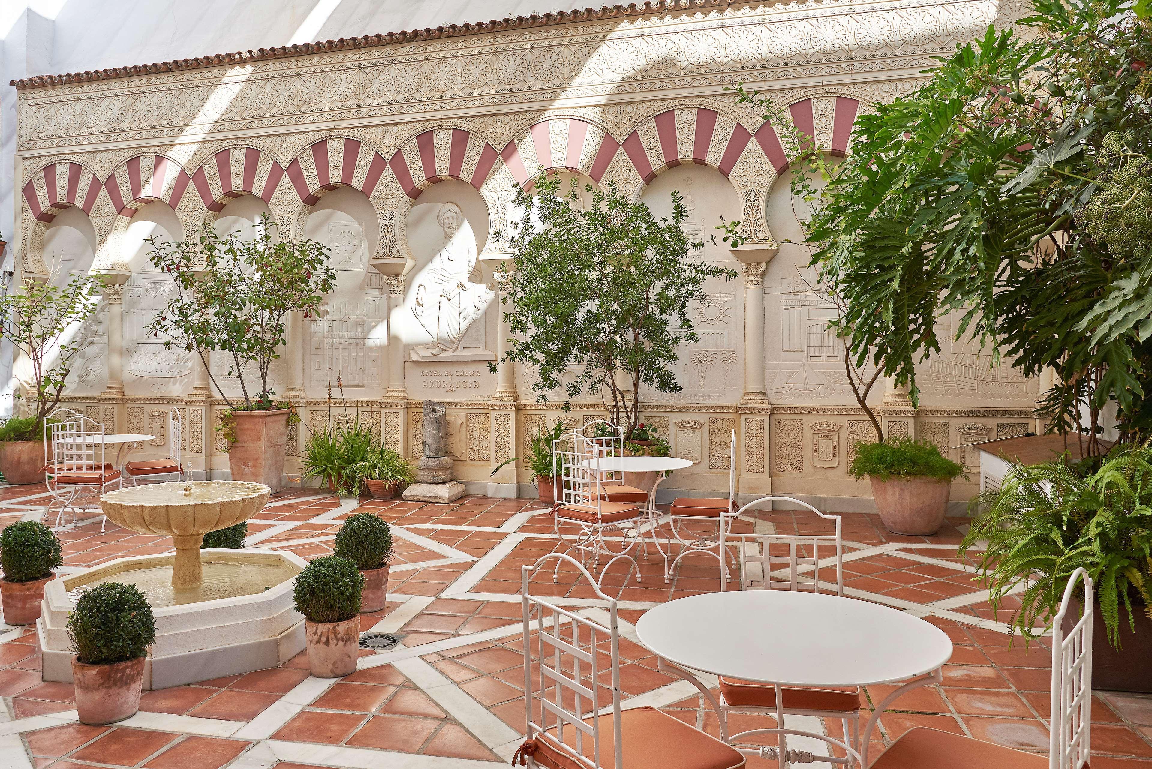 Nh Califa Hotel 4*