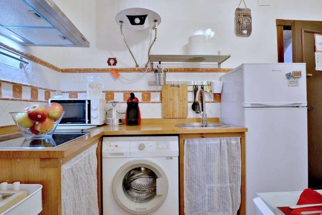 Apartamento Horno24, Con Patio Andaluz, Tipico De *